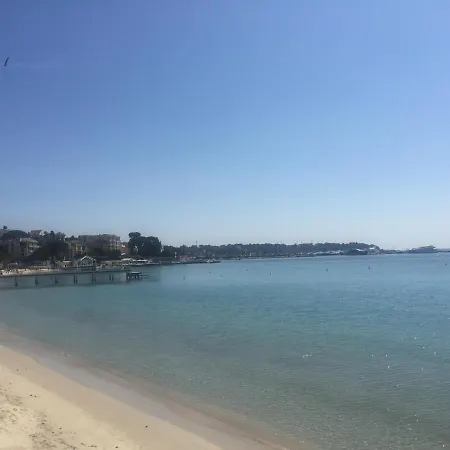 Grand 7 Minutes De La Et Climatise Sur Juan Les Pins Αντίμπ