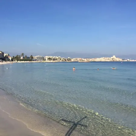 Grand 7 Minutes De La Et Climatise Sur Juan Les Pins *
